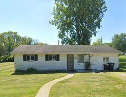 Pre-foreclosure in  Rodgers Ave Fort Wayne, IN 46803