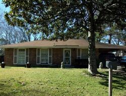 Pre-foreclosure in  ENGLESIDE DR Jackson, MS 39212