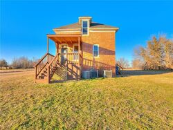 Pre-foreclosure in  E UNIVERSITY AVE Guthrie, OK 73044