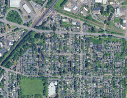 Pre-foreclosure in  N Cecelia St Portland, OR 97203