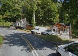 Pre-foreclosure in  Edgehill Rd Boyertown, PA 19512