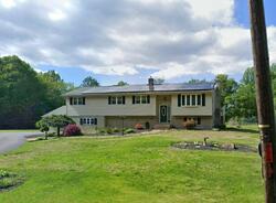  Saint Peters Rd, Macungie PA