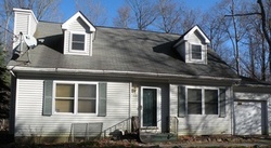 Pre-foreclosure in  PEMBROOK DR Tobyhanna, PA 18466