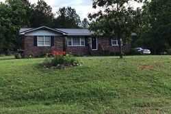 Pre-foreclosure in  Patterson Plant Rd Enoree, SC 29335