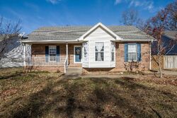  Sleepy Hollow Dr, Springfield TN