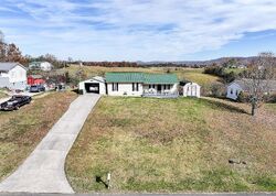 Pre-foreclosure in  Pleasant View Rd Bulls Gap, TN 37711