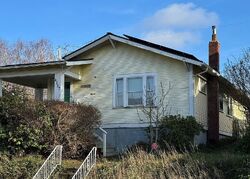 Pre-foreclosure in  S Bell St Tacoma, WA 98418