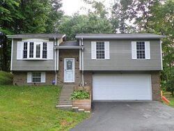 Pre-foreclosure in  Azalea Cir Beckley, WV 25801