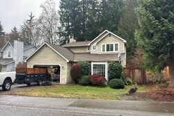 Pre-foreclosure in  133rd Ave SE Renton, WA 98058