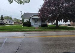 S Indiana Ave, West Bend WI