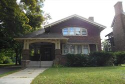 Pre-foreclosure in  W HIGHLAND BLVD Milwaukee, WI 53208