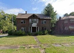 Pre-foreclosure in  ELM ST Youngstown, OH 44505