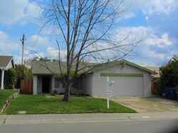 Pre-foreclosure in  Sagebrush Way Sacramento, CA 95842
