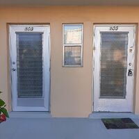 Pre-foreclosure in  NE 1ST CT Boynton Beach, FL 33435