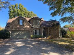 Pre-foreclosure in  Masters Club Dr Suwanee, GA 30024