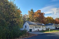 Pre-foreclosure in  Denise St Nashua, NH 03063