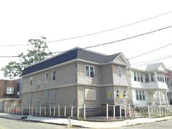 Pre-foreclosure in  Aldine St Newark, NJ 07112