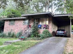 Pre-foreclosure in  Berkshire Dr Little Rock, AR 72204