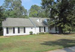 Pre-foreclosure in  W 35TH AVE Pine Bluff, AR 71603