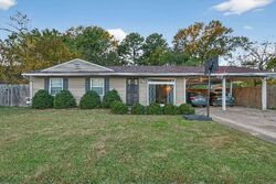 Pre-foreclosure in  N Madison St Jonesboro, AR 72401