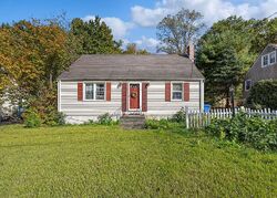  Harvest Ln, Bristol CT