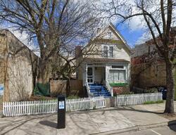 Pre-foreclosure in  Dempster St Evanston, IL 60201