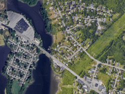 Pre-foreclosure in  EVERGREEN AVE Somerset, MA 02726