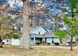 Pre-foreclosure in  Tall Oaks Ave Lima, OH 45805