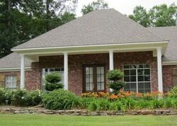 Pre-foreclosure in  SAINT CHARLES AVE Florence, MS 39073