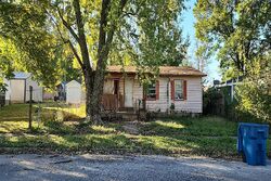 Pre-foreclosure in  E HANNUM ST Carterville, MO 64835