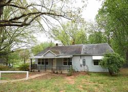 Pre-foreclosure in  CIRCLE ST Granite Falls, NC 28630