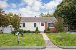  Ithica St, Warwick RI