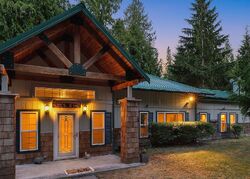  Se Camano Dr, Camano Island WA