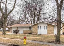 Pre-foreclosure in  Larimore Ave Omaha, NE 68134