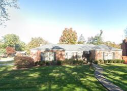 Pre-foreclosure in  Brechin Rd Louisville, KY 40243