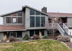Pre-foreclosure in  W 26th Ave Kennewick, WA 99338