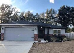  Village Oak Ln, Milton FL