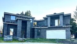 Pre-foreclosure in  Iris Ct Lodi, CA 95242