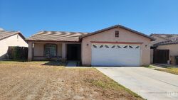 Pre-foreclosure in  Innsbruck Dr Bakersfield, CA 93307