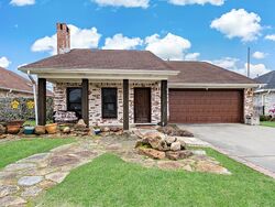 Pre-foreclosure in  Williamsburg Ln Port Neches, TX 77651