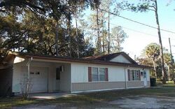 Pre-foreclosure in  S Fletcher Ave Mayo, FL 32066