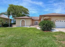 Pre-foreclosure in  Eagle Ln Apollo Beach, FL 33572