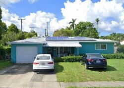 Pre-foreclosure in  Buchanan St Hollywood, FL 33021