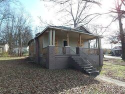 Pre-foreclosure in  Ontario St Knoxville, TN 37914