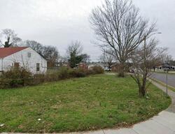 Pre-foreclosure in  Woodbine Ave Knoxville, TN 37914