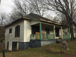 Pre-foreclosure in  Fern St Knoxville, TN 37914