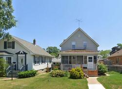 Pre-foreclosure in  23rd Ave Kenosha, WI 53143