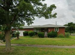 Pre-foreclosure in  Highland Ave Buffalo, NY 14223