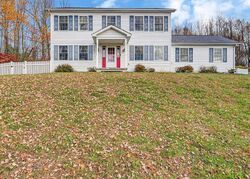 Pre-foreclosure in  Murnin Rd Lake Ariel, PA 18436