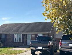 Pre-foreclosure in  Linden St Richmond, KY 40475